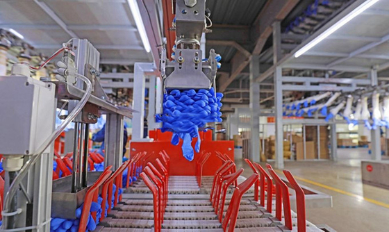 luvas do exame do látex que fazem a luva do látex da máquina que mergulha a máquina das luvas do pe da máquina