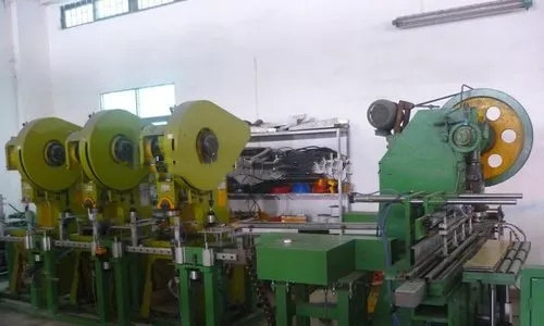 Linha de produção equipamento da lata do cilindro do ferro de ZX Corporaçõ e do ferro  	fabricação das indústrias